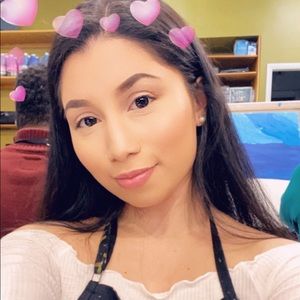 Meet your Posher, Damary